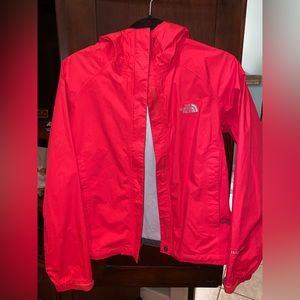 THE NORTH FACE HyVent DT hot pink / red , EXCELLENT condition rain jacket💕♥️